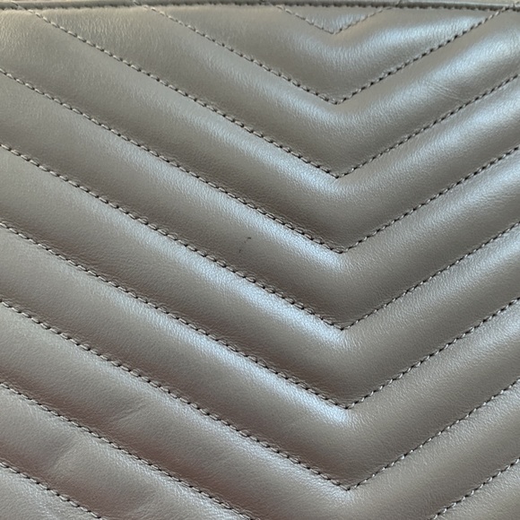 YSL POUCH MONO NEW JOLIE FOG - Picture 4 of 7